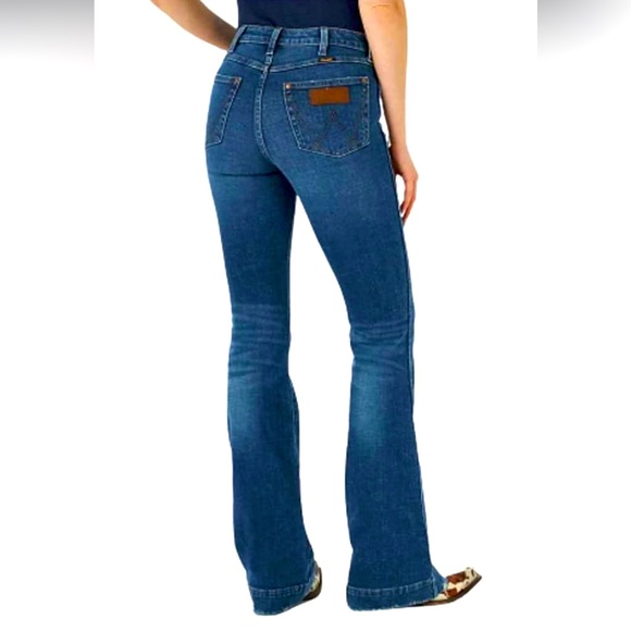 NWT - Wrangler Retro High Rise Wide Leg Trouser Jeans - size 28x34 - Picture 2 of 7